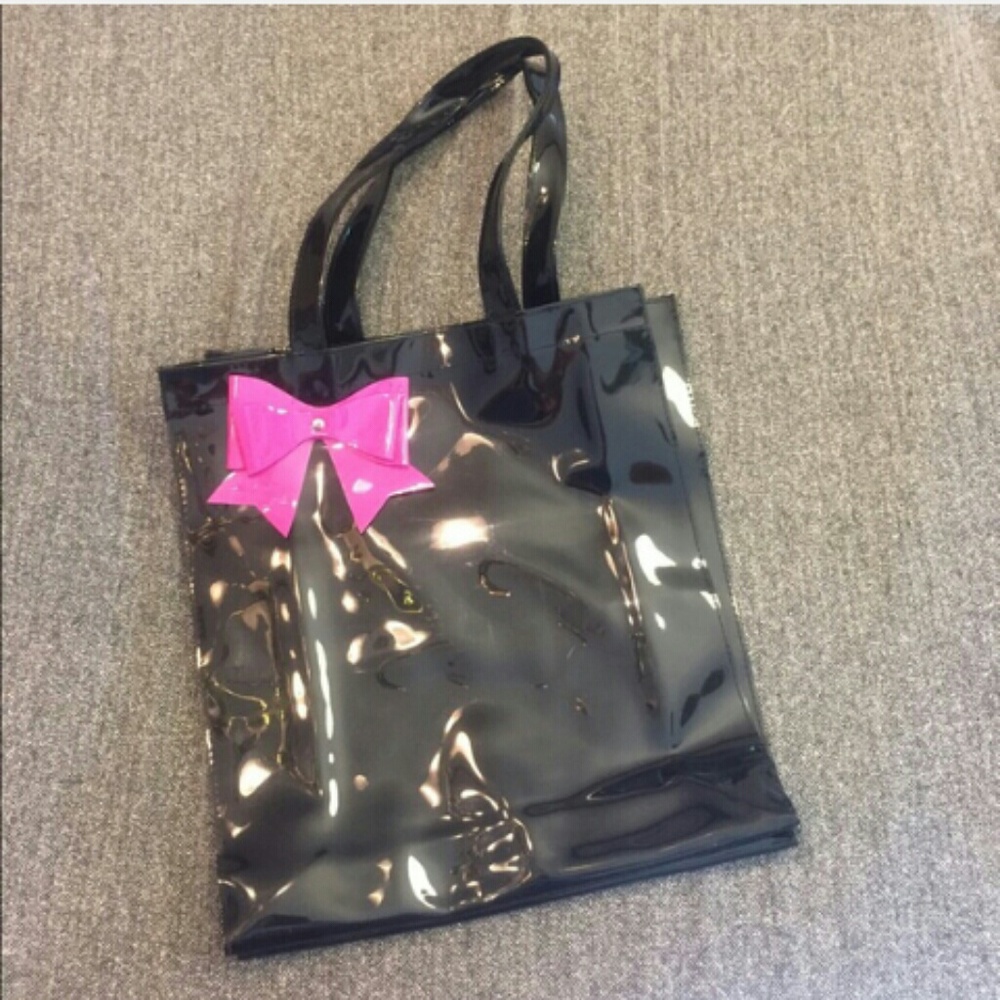 SHINEY VINYL B-TOTE w/pink bow